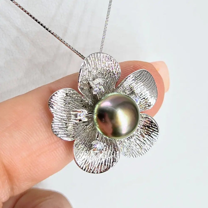 ?TAhitian Treat Flower’ 18’’ Necklace - Tahitian Pearls Diamonds Sterling - Key West Local Luxe