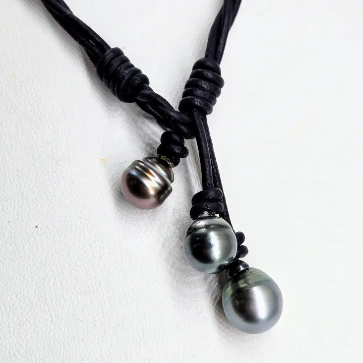 ?TAhitians for Everyone!’ 18’’ - 20’’ Necklace - Tahitian Pearls Leather