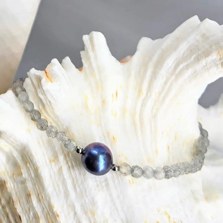 ?TEmptations’ 7’’ to 9’’ Bracelet - Labradorite Pearl