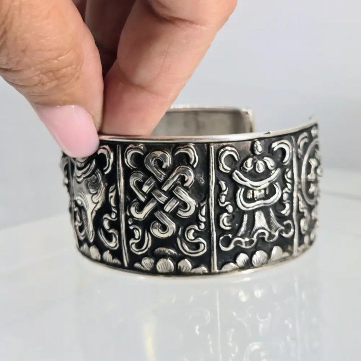 ?THe Auspicious 8’’ Sz Med - Lg Cuff Bracelet - Nepali Sterling.925