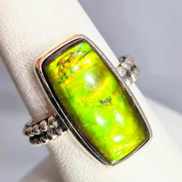 ?THe Green Flash!’ Sz 8 Ring - Ammolite Sterling