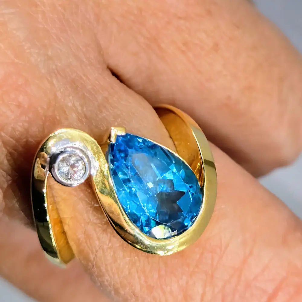 ?THe Wave’ Sz 9 Ring - Blue Topaz White Zircon Anti-tarnish 18k Gold Sterling