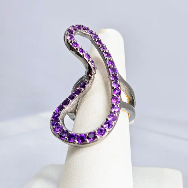 ?TWist’ Sz 7 Ring - Amethyst Black Sterling