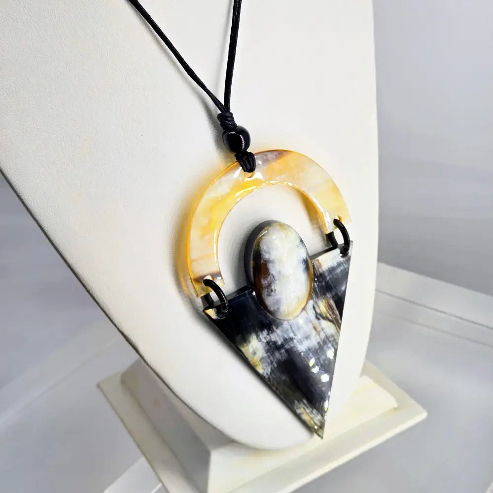 ?VIking-chic-divine’ Pendant Necklace - Horn Cotton