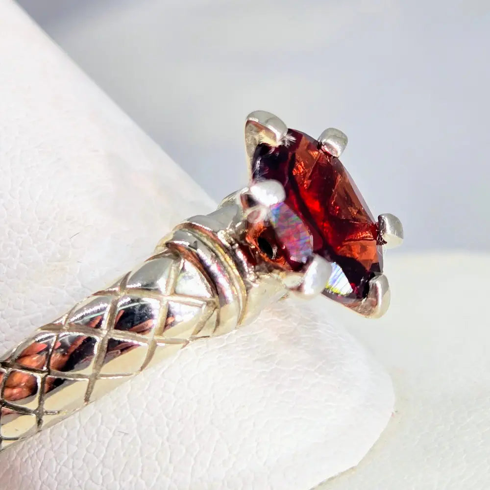 ?YOu Read my Mind!’ Sz 10 Ring - Garnet Sterling