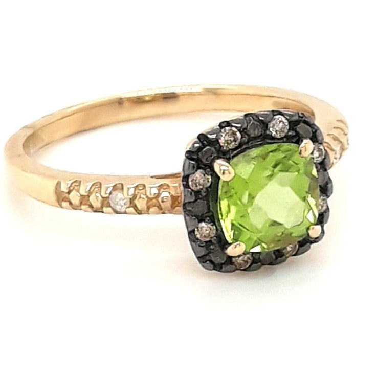 "Soul-Full Greens!" Sz 7 Ring - Peridot, Diamonds, Gold