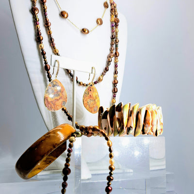 "Cinnamon Strand" Necklace - Freshwater Pearl Rope