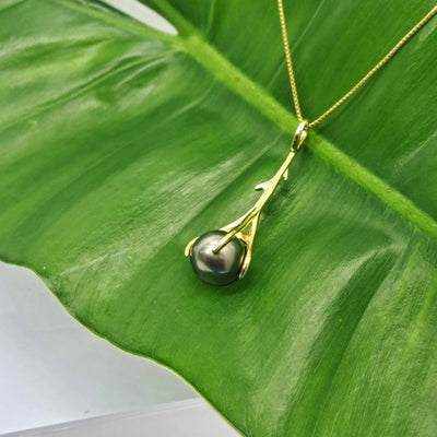 "Divining Rod" 18" Pendant Necklace  - Tahitian Pearl, 18k Gold Sterling