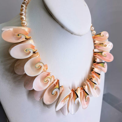 "Conch Queen" 18"-20" Conch & Pearl Necklace