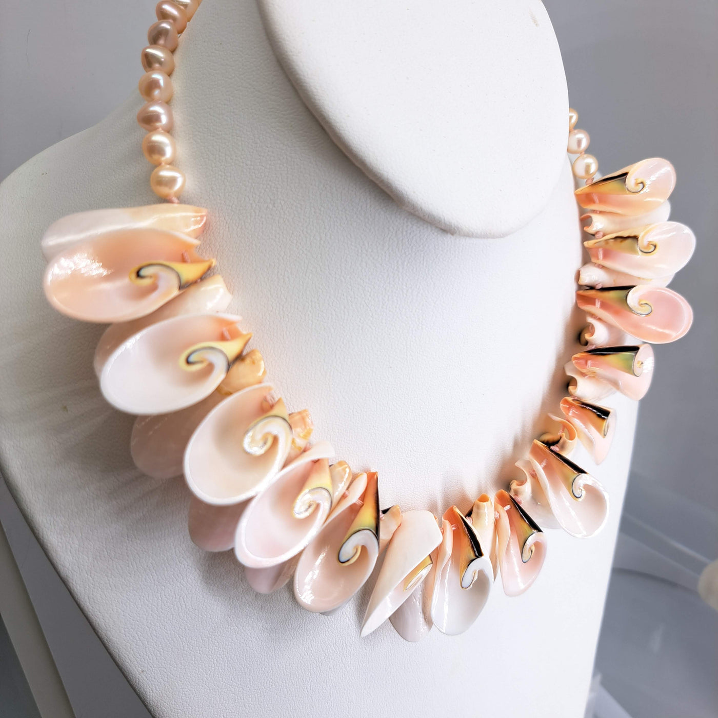"Conch Queen" 18"-20" Conch & Pearl Necklace